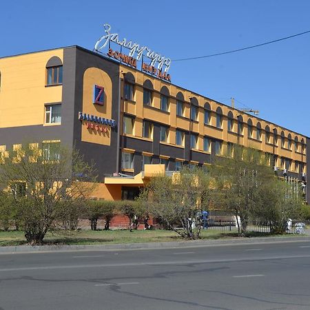 Zaluuchuud Hotel Oelan-bator Buitenkant foto