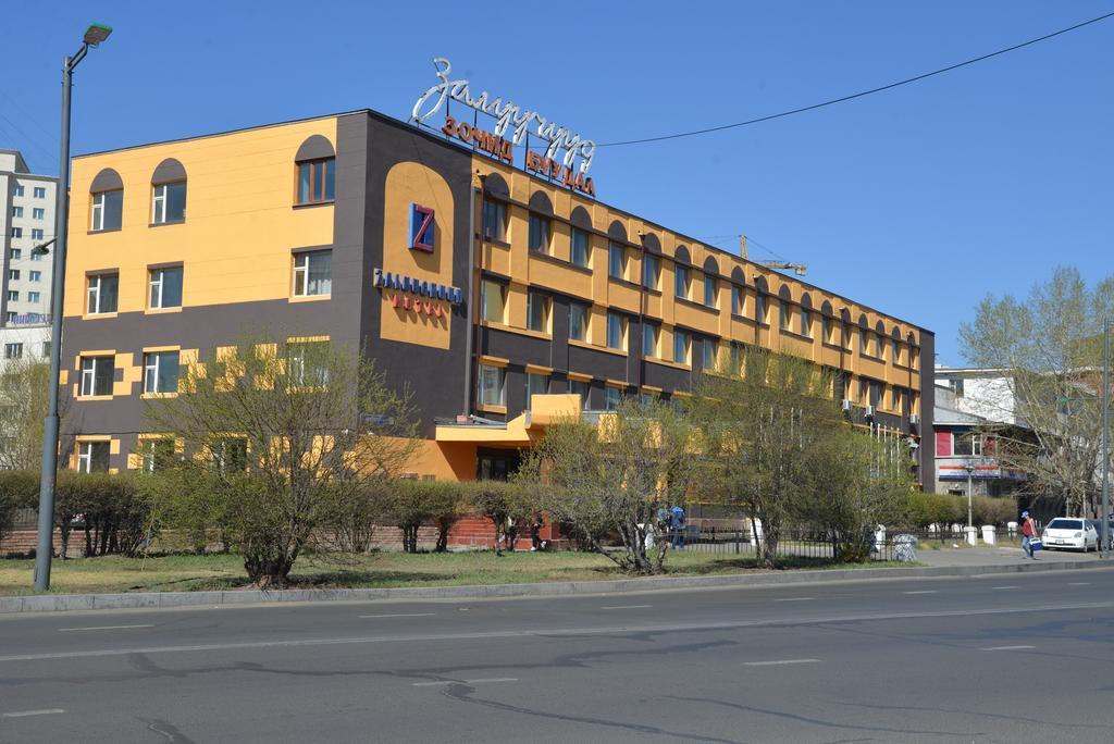 Zaluuchuud Hotel Oelan-bator Buitenkant foto